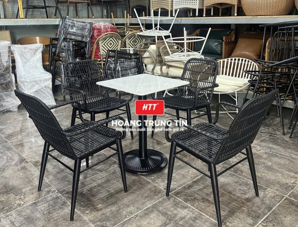 Bàn ghế cafe đan nhựa mây cao cấp HTT059