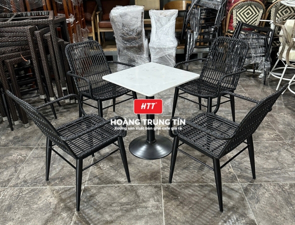 Bàn ghế cafe đan nhựa mây cao cấp HTT059