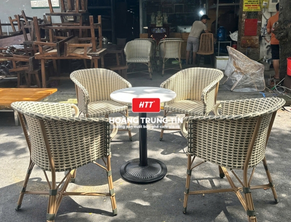 Bàn ghế cafe đan nhựa mây cao cấp HTT060