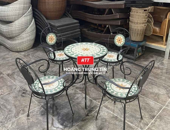 Bàn ghế cafe sắt gạch Mosaic HTT01