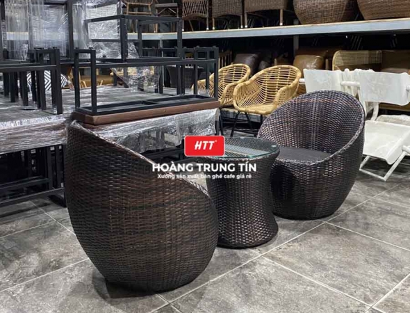 Bàn ghế sofa trứng đan nhựa mây HTT044