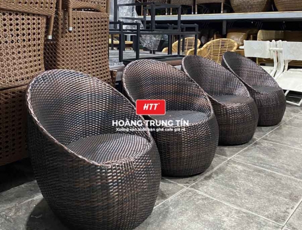 Bàn ghế sofa trứng đan nhựa mây HTT044