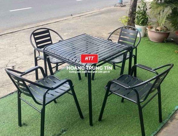 Bàn ghế cafe sắt ngoài trời HTT06