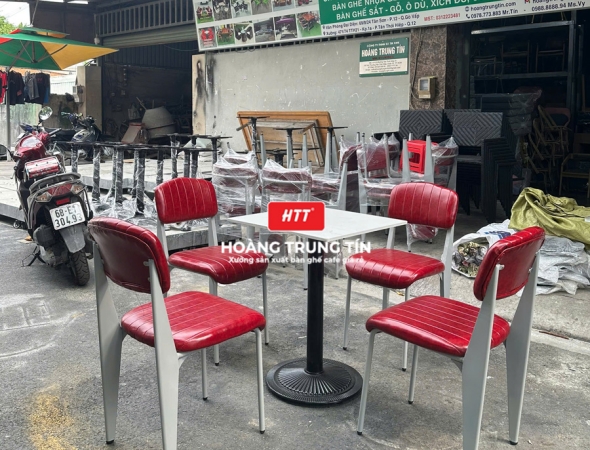 Bàn ghế cafe sắt nệm HTT01