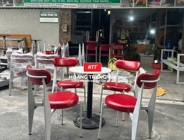 Bàn ghế cafe sắt nệm HTT02