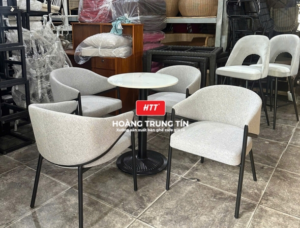 Bàn ghế cafe sắt nệm HTT03