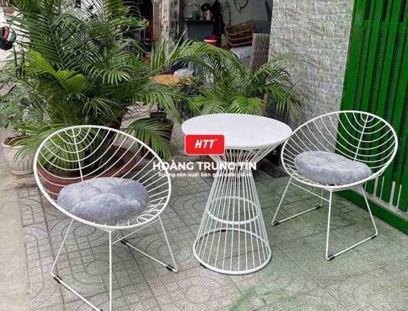 Bàn ghế cafe sắt ngoài trời HTT01