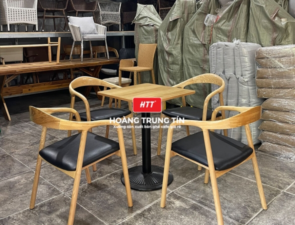 Bàn ghế cafe gỗ nệm cao cap HTT11