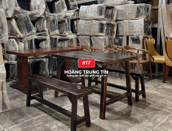 Bàn ghế gỗ quán ăn ngoài trời HTT01