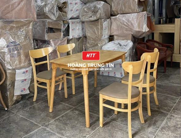 Bàn ghế gỗ nệm quán ăn HTT01