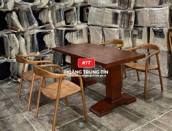 Bàn ghế nhà hàng gỗ cao cấp HTT01
