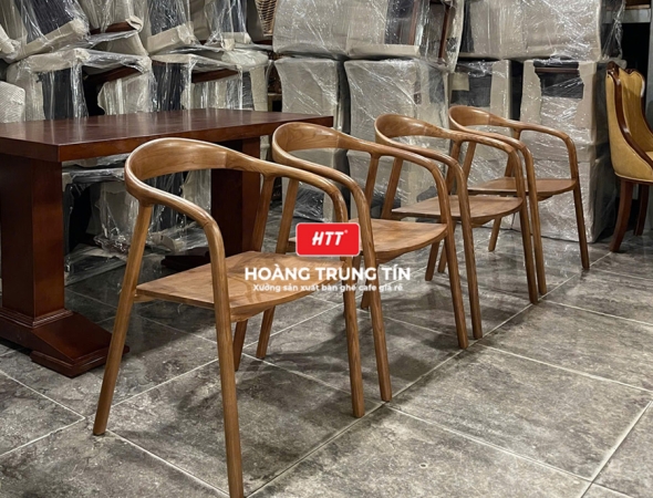 Bàn ghế nhà hàng gỗ cao cấp HTT01