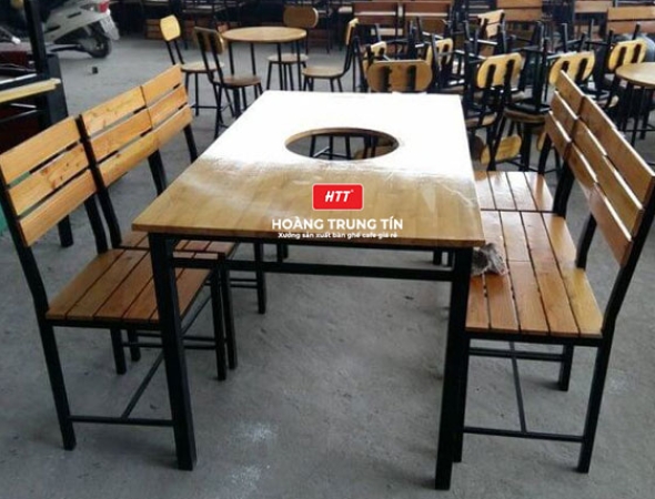 Bàn ghế gỗ sắt dành cho quán ăn