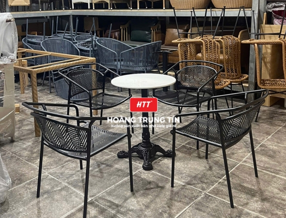 Bàn ghế cafe sắt ngoài trời HTT26