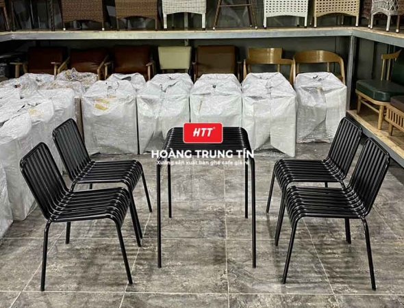 Bàn ghế cafe sắt ngoài trời HTT11