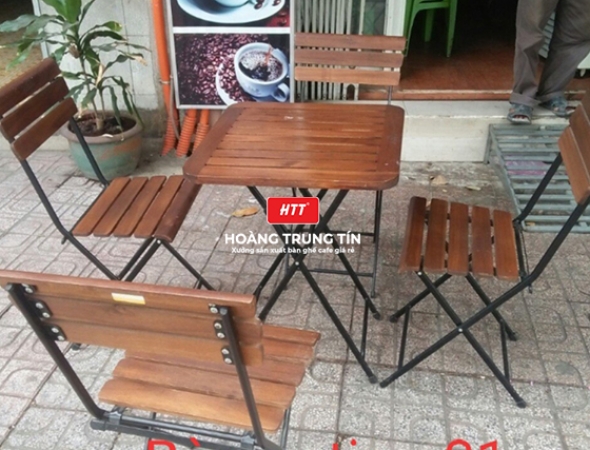 Bàn ghế cafe gỗ chân sắt HTT010