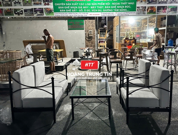 Bàn ghế cafe sắt nệm HTT05