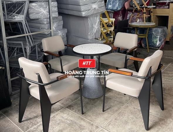 Bàn ghế cafe sắt nệm HTT04