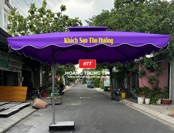 Dù che nắng lệch tâm vuông 3m5 HTT-01