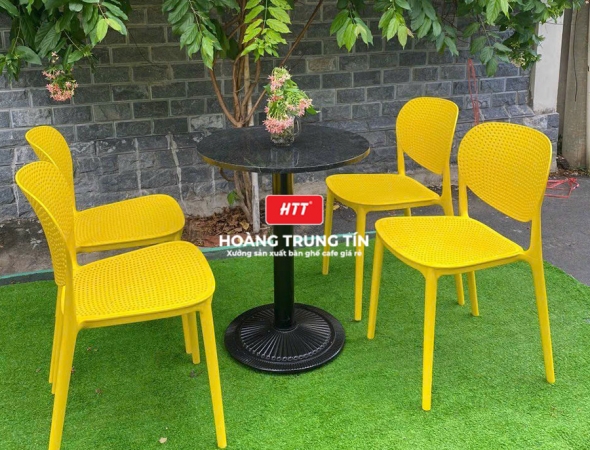 Bàn ghế cafe nhựa đúc nguyên khối HTT13