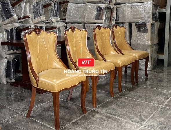Bàn ghế nhà hàng gỗ nệm cao cấp HTT02