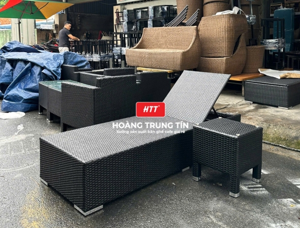 Giường tắm nắng đan nhựa giả mây HTT09