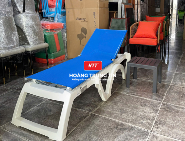 Giường tắm nắng nhựa nhập khâu Pháp HTT01