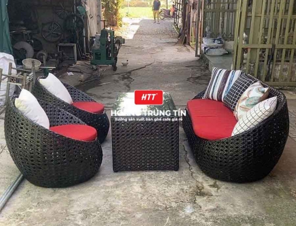 Bàn ghế sofa trứng đan nhựa mây HTT013