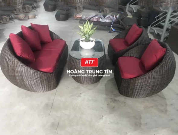 Bàn ghế sofa trứng đan nhựa mây HTT032