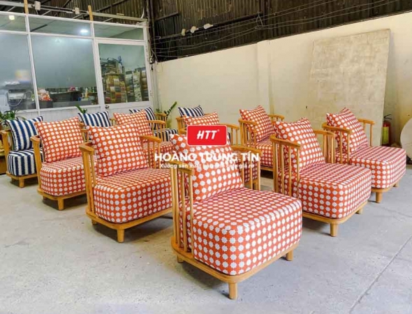 Ghế cafe gỗ nệm cao cấp HTT20