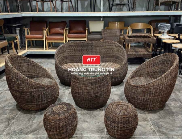 Bàn ghế sofa trứng đan nhựa mây HTT016