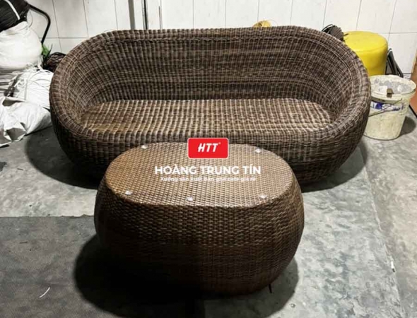 Bàn ghế sofa trứng đan nhựa mây HTT041