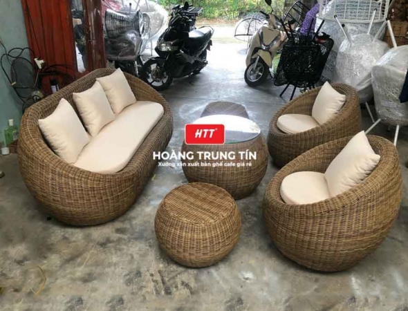 Bàn ghế sofa trứng đan nhựa mây HTT009