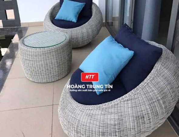 Bàn ghế sofa trứng đan nhựa mây HTT021