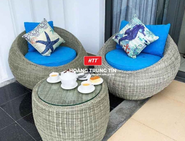 Bàn ghế sofa trứng đan nhựa mây HTT005