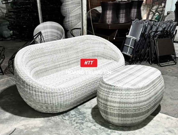 Bàn ghế sofa trứng đan nhựa mây HTT040