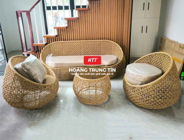 Bàn ghế sofa trứng đan nhựa mây HTT003