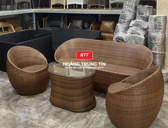 Bàn ghế sofa trứng đan nhựa mây HTT001