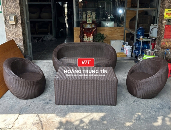 Bàn ghế sofa trứng đan nhựa mây HTT066