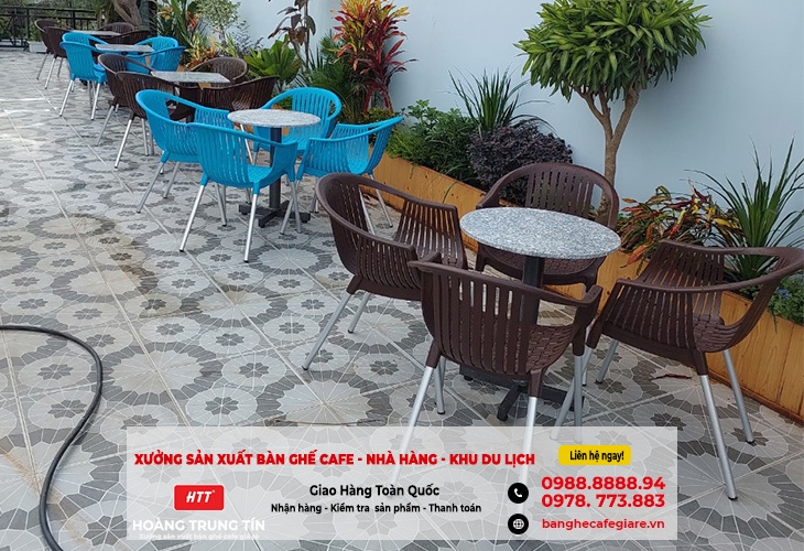 Bàn cà phê đẹp kiểu dáng độc đáo giúp quán trở nên khác biệt