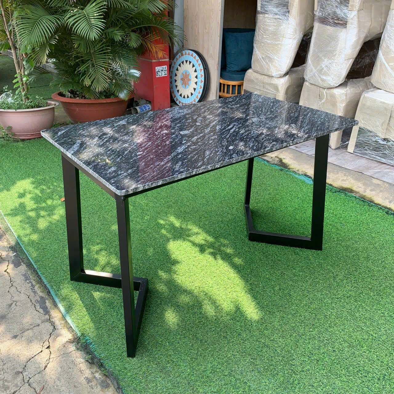 bàn ăn 4 ghế Mặt đá nhân tạo