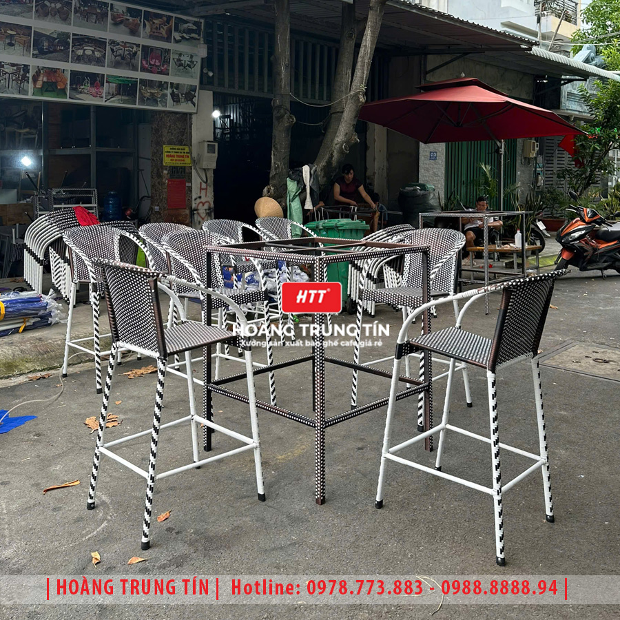 Các Mẫu Bàn Ghế Bar Nhựa Mây Phổ Biến