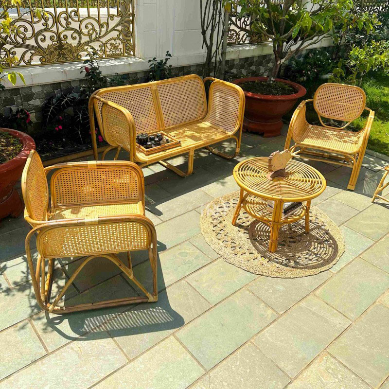 Bàn ghế nhựa giả mây PE phù hợp cho những không gian nào?