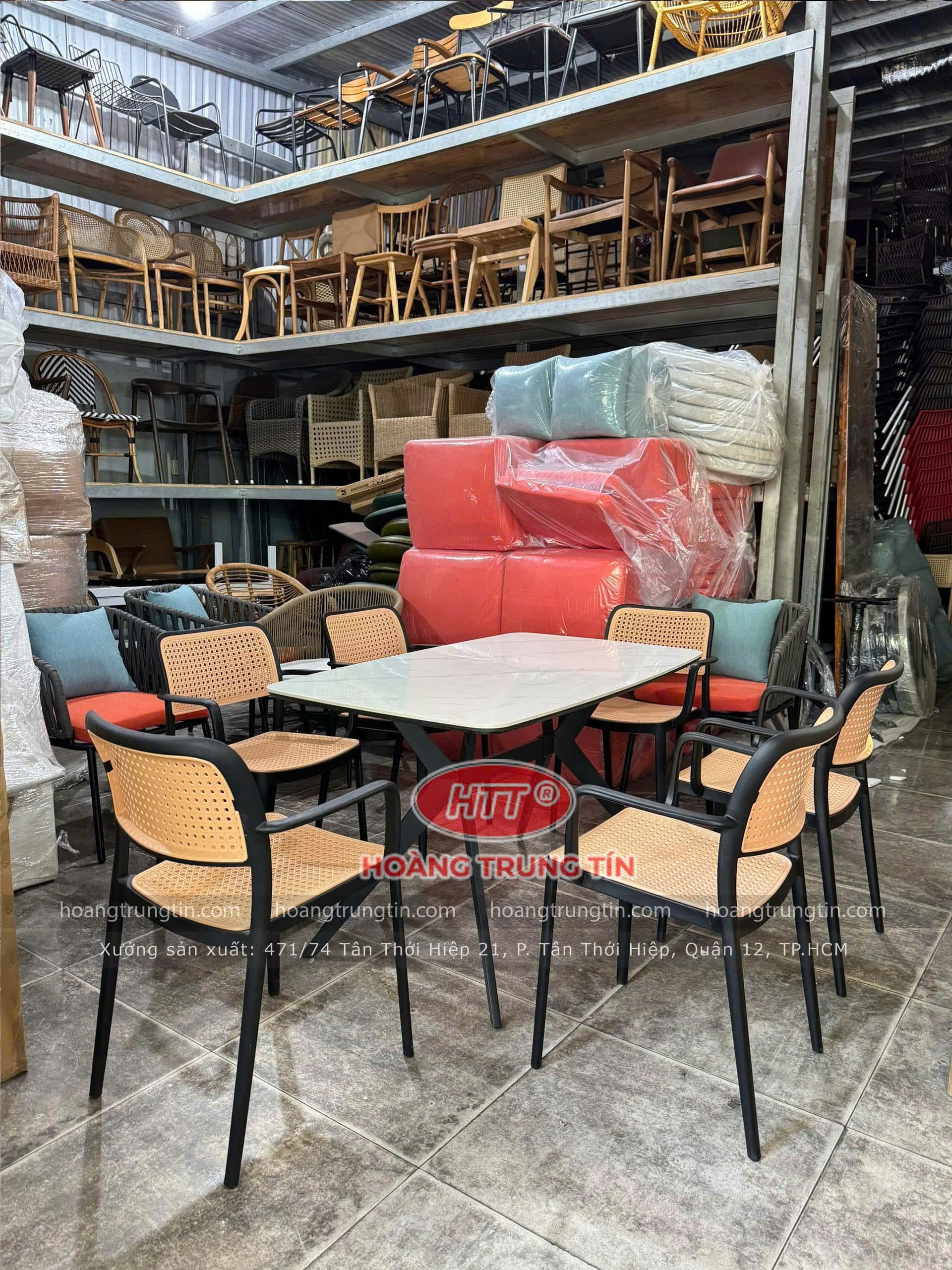 Ghế sắt áp tấm nhựa mắt cáo